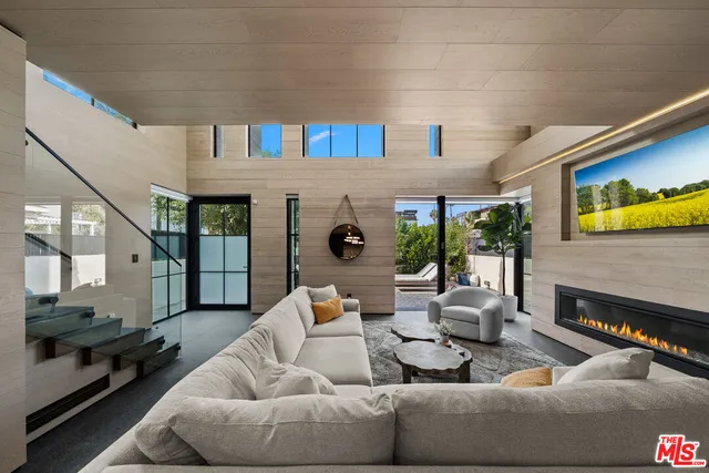 $6,295,000 | 442 Sherman Canal, Venice, CA 90291