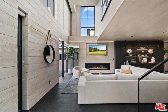 $6,295,000 | 442 Sherman Canal, Venice, CA 90291