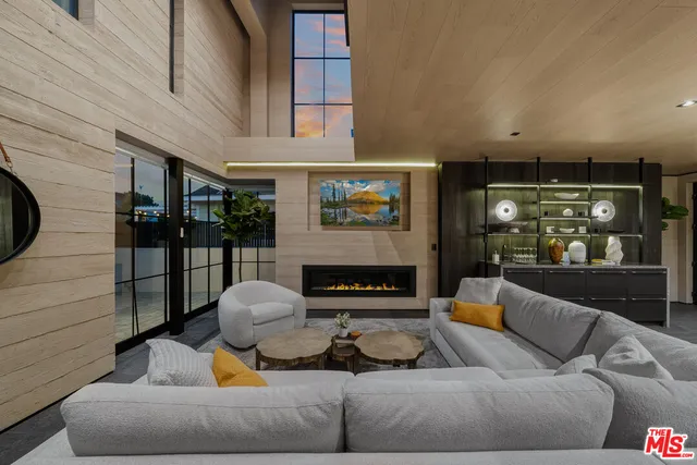 $6,295,000 | 442 Sherman Canal, Venice, CA 90291