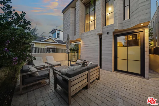 $6,295,000 | 442 Sherman Canal, Venice, CA 90291