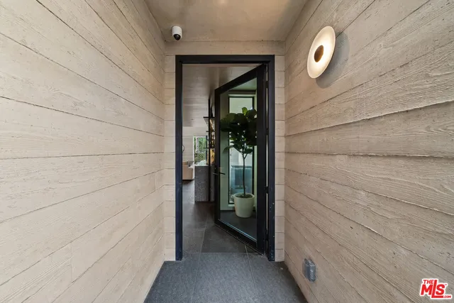 $6,295,000 | 442 Sherman Canal, Venice, CA 90291