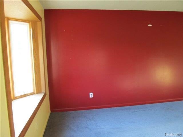 25904 Reeck Road Trenton, MI 48183 - Photo 15 of 25 261-922030 - living room 2.JPG