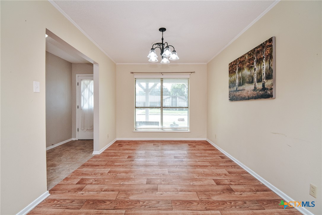 1407 Plantation Road Victoria, TX 77904 - Photo 4 of 17