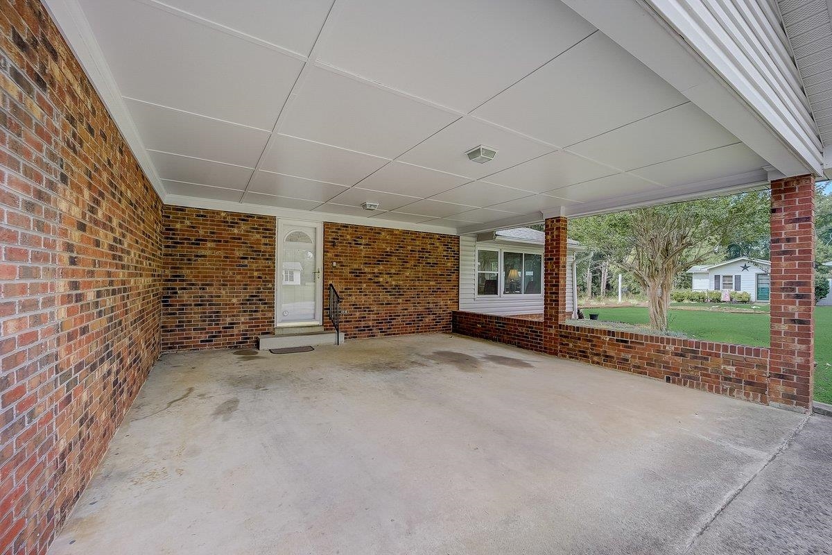 223 State Rd S-11-550 Gaffney, SC 29341 - Photo 4 of 36 Gallery Image 4