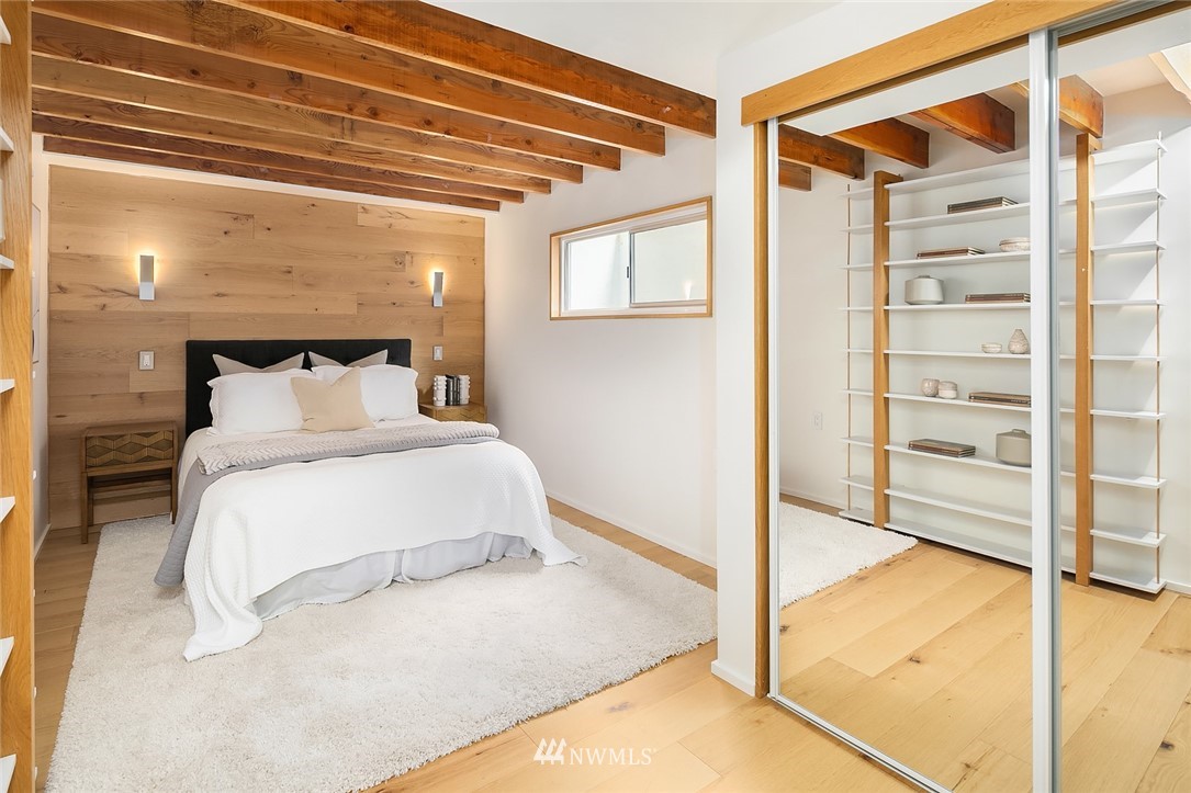 8720 Fauntlee Crest Southwest Seattle, WA 98136 - Photo 19 of 26 Gallery Image 19