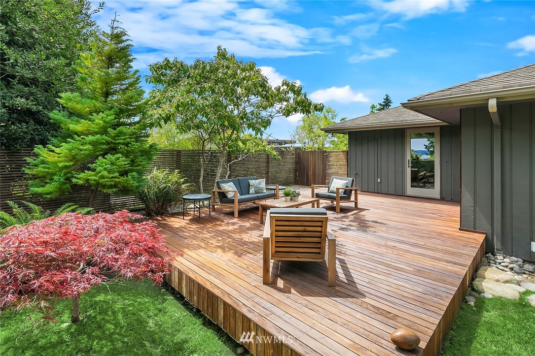 8720 Fauntlee Crest Southwest Seattle, WA 98136 - Photo 23 of 26 Gallery Image 23