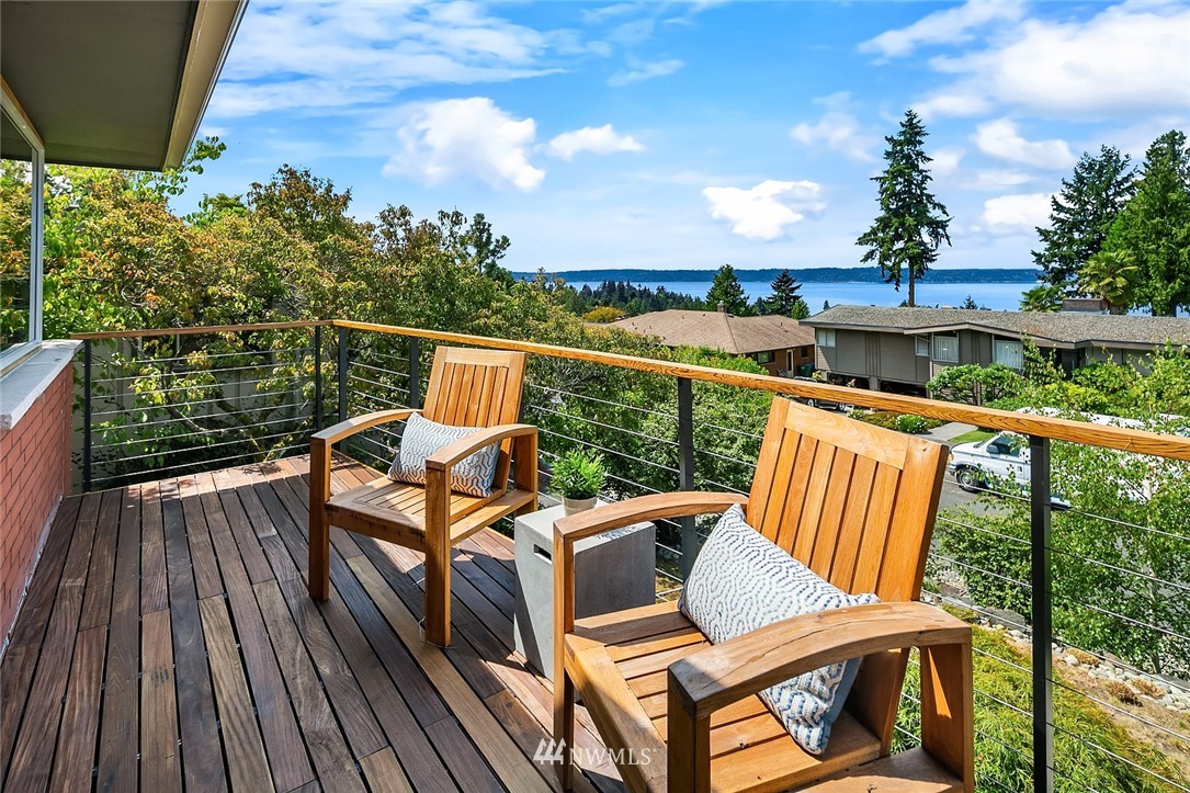 8720 Fauntlee Crest Southwest Seattle, WA 98136 - Photo 26 of 26 Gallery Image 26