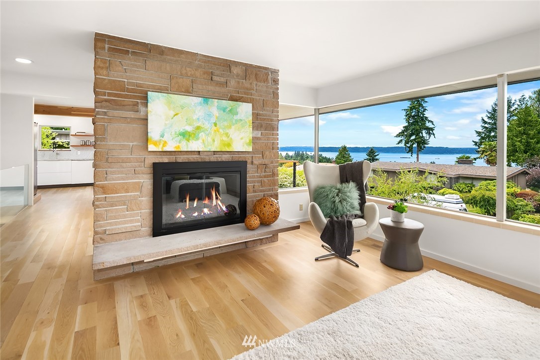 8720 Fauntlee Crest Southwest Seattle, WA 98136 - Photo 5 of 26 Gallery Image 5