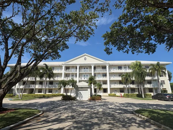 $2,650 | 6061 Balboa Circle, Unit 206, Boca Raton, FL 33433