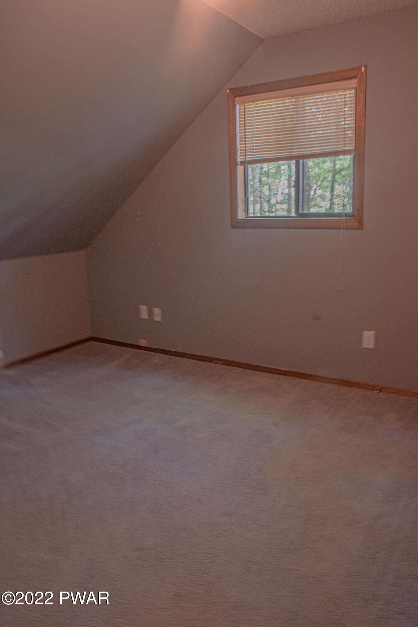 375 Mallard Lane Bushkill, PA 18324 - Photo 19 of 28 an empty room with windows