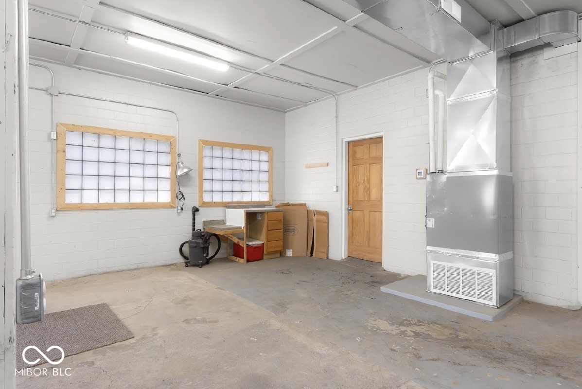604 South Main Street Edinburgh, IN 46124 - Photo 9 of 23