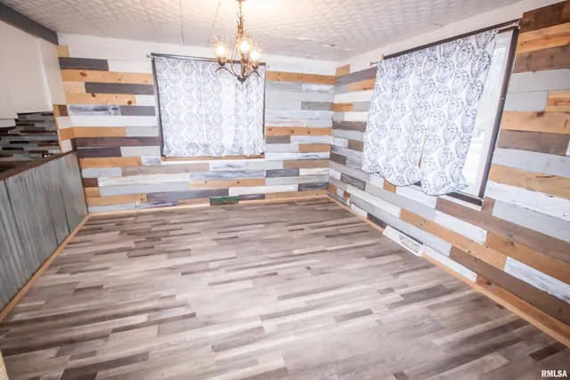 $92,000 | 201 North 1st Street, Alpha, IL 61413