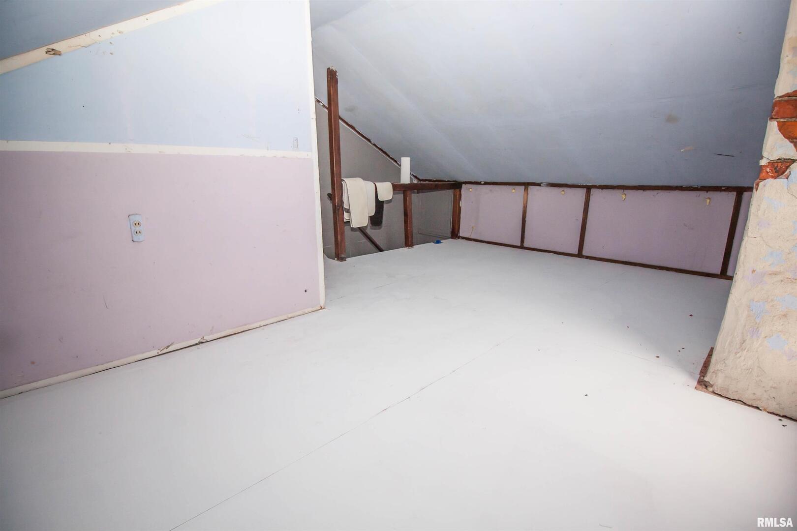 201 North 1st Street Alpha, IL 61413 - Photo 28 of 28 a view of entryway