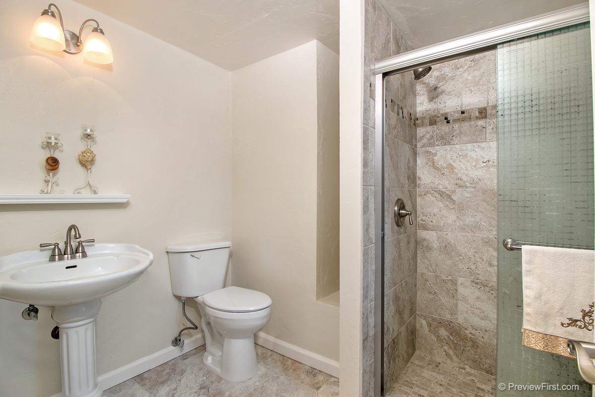 14216 Halper Road Poway, CA 92064 - Photo 18 of 25