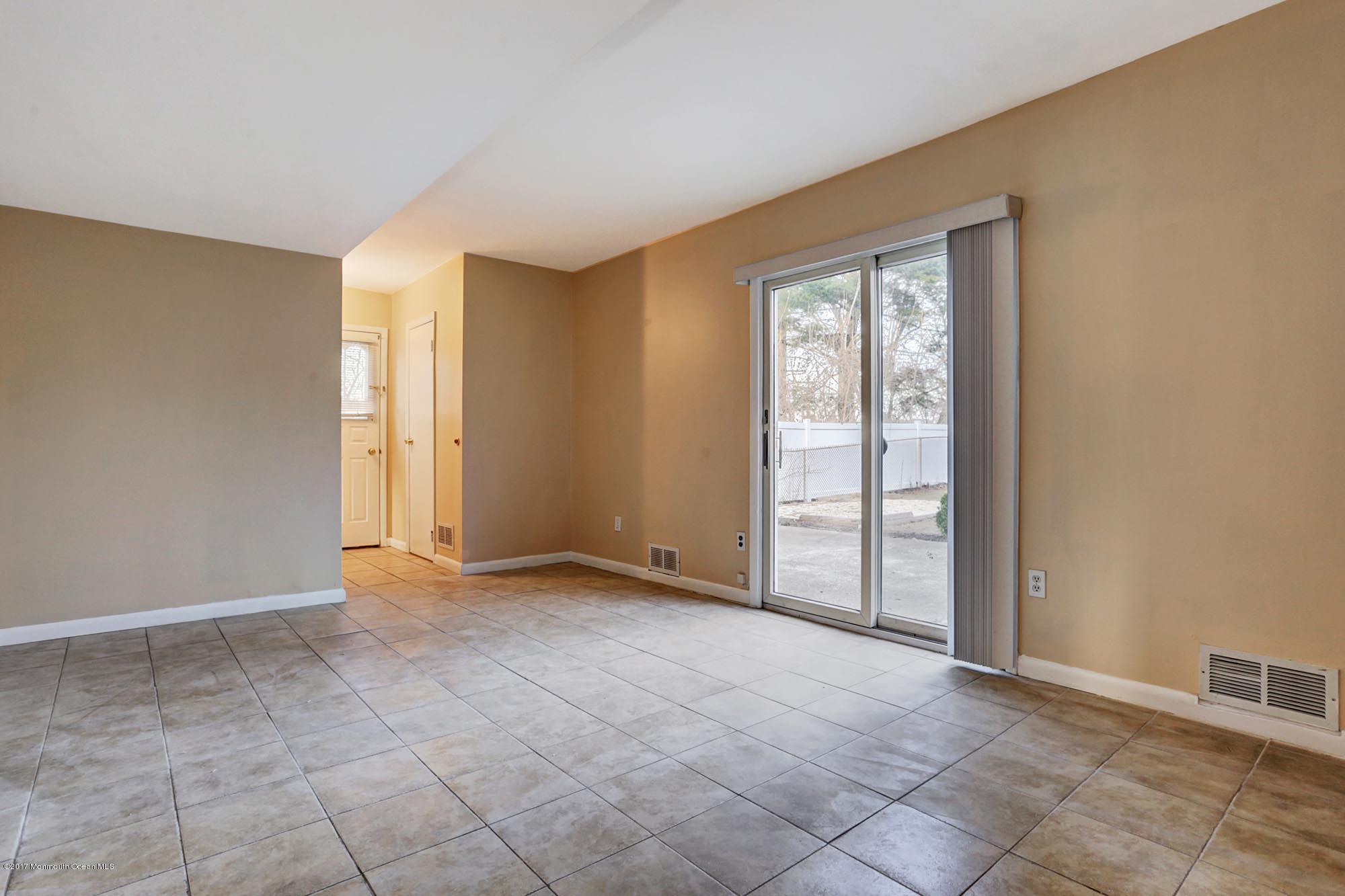 536 Line Road Hazlet, NJ 07730 - Photo 7 of 23 Family Room 2