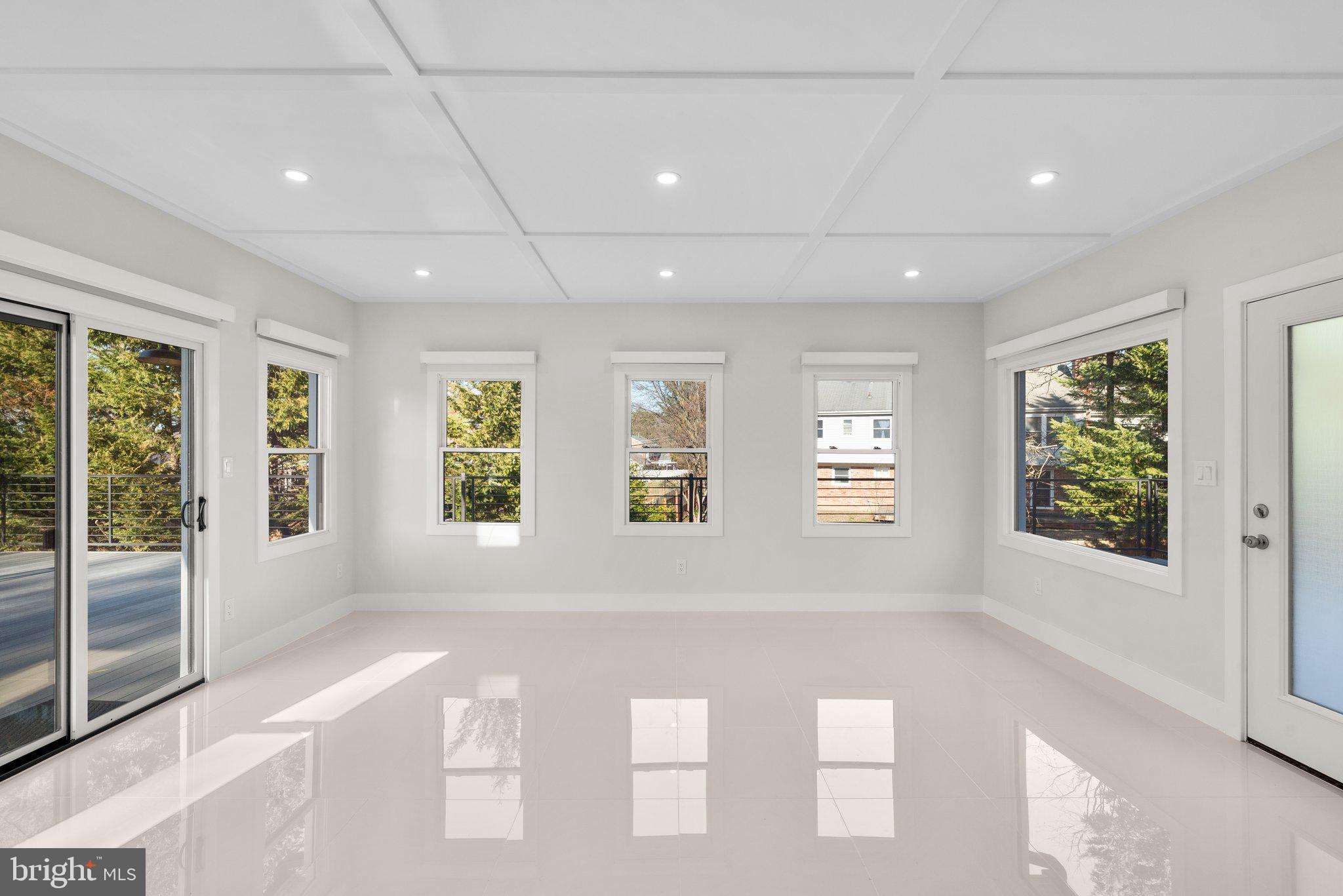 179 Randolph Road Silver Spring, MD 20904 - Photo 28 of 74 Sunroom with Marble Floor