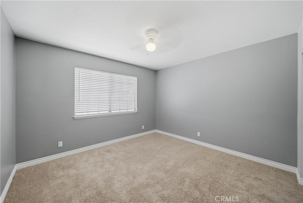 18405 Owatonna Road Apple Valley, CA 92307 - Photo 27 of 41