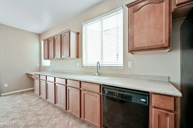 $2,300 | 1165 East Gail Drive, Chandler, AZ 85225