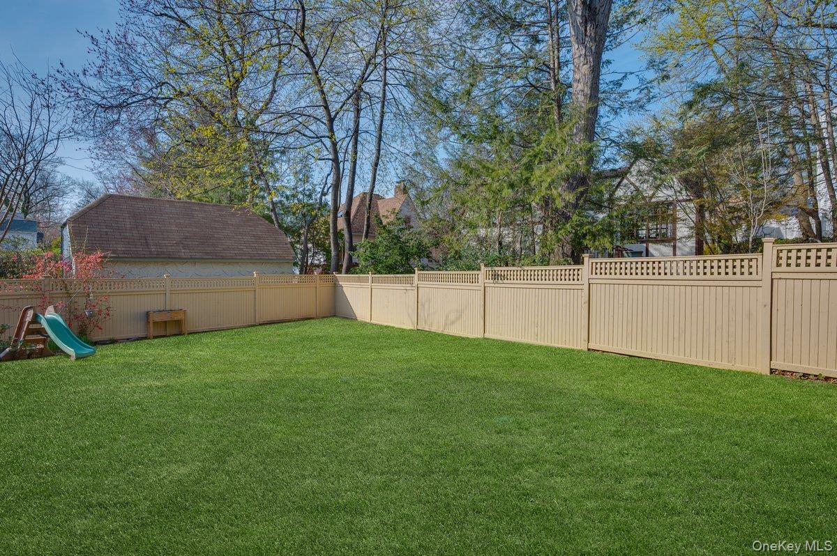 19 Nassau Road Larchmont, NY 10538 - Photo 28 of 40 a view of a backyard