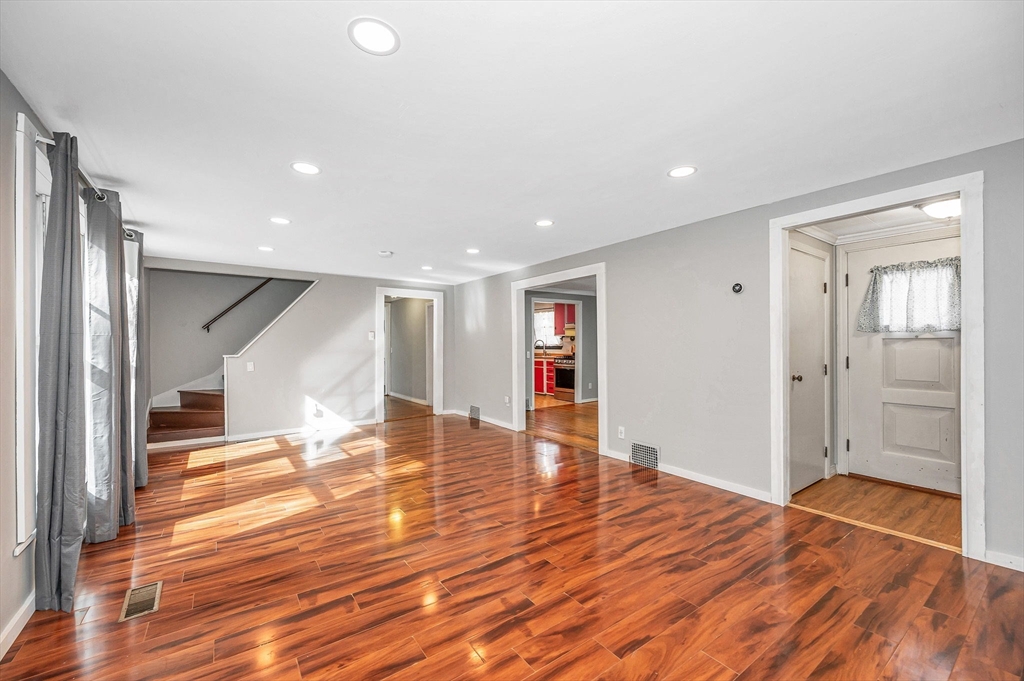 16 Standish Road Haverhill, MA 01832 - Photo 17 of 39