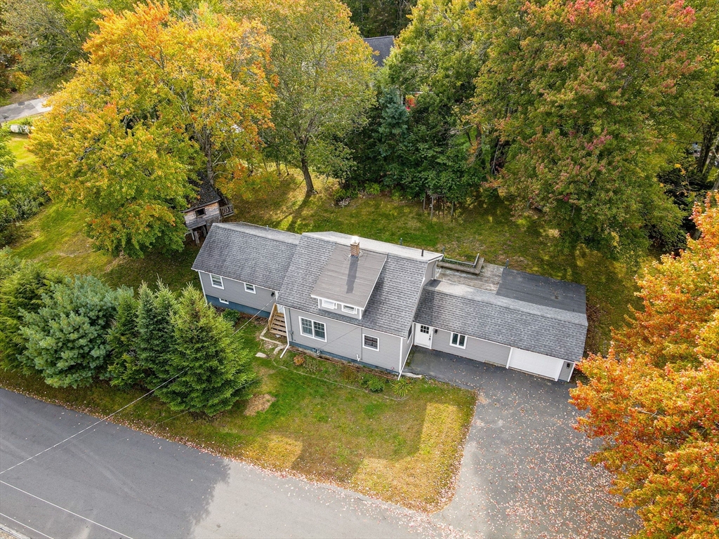 16 Standish Road Haverhill, MA 01832 - Photo 3 of 39