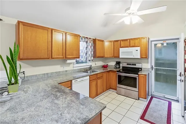 $5,000 | 393 Aquidneck Avenue, Middletown, RI 02842