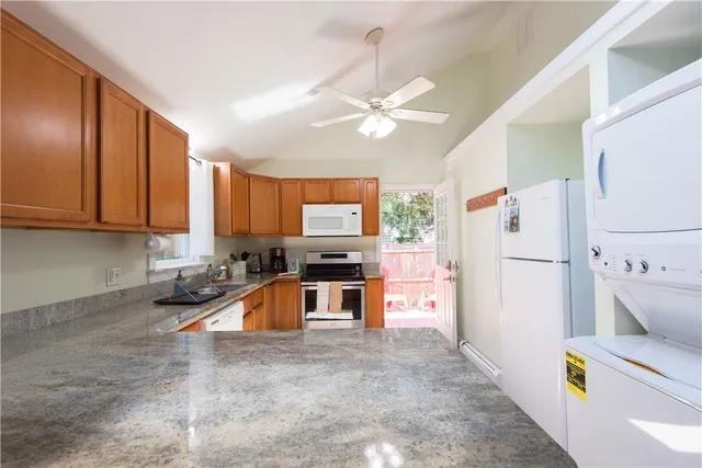 $5,000 | 393 Aquidneck Avenue, Middletown, RI 02842