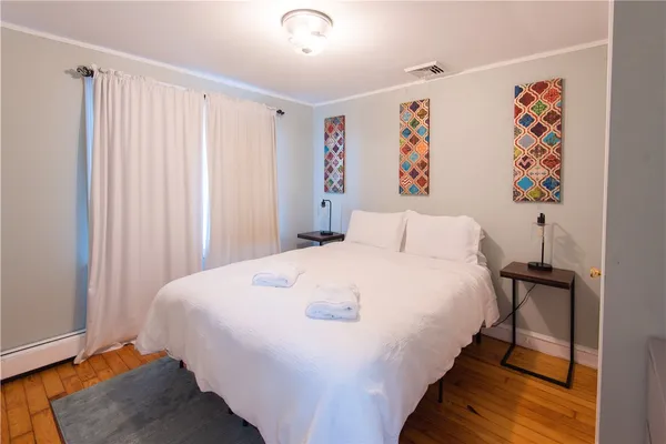 $5,000 | 393 Aquidneck Avenue, Middletown, RI 02842