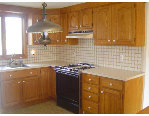 46 Barker Road Malden, MA 02148 - Photo 5 of 11 Gallery Image 5