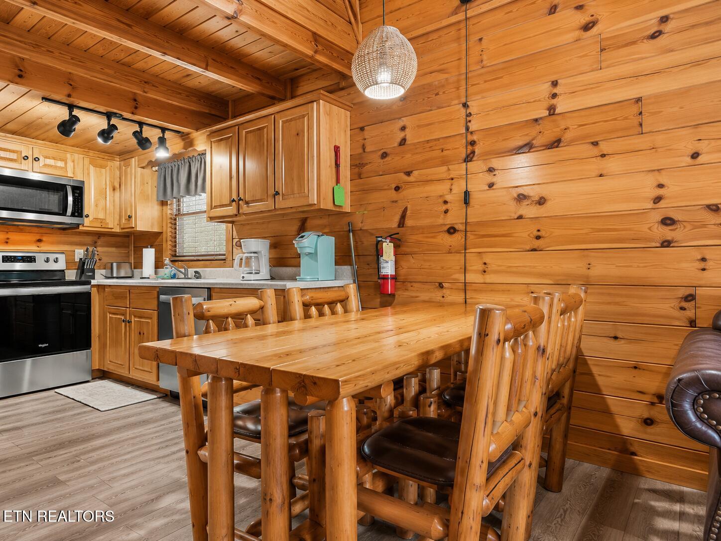 952 Iron Mountain Road Pigeon Forge, TN 37863 - Photo 9 of 31 12