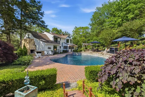 $2,495,000 | 2455 Long Hollow Pike, Hendersonville, TN 37075