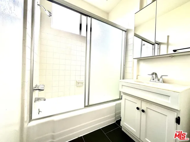 $2,350 | 127 Loma Vista Street, Unit 8, El Segundo, CA 90245