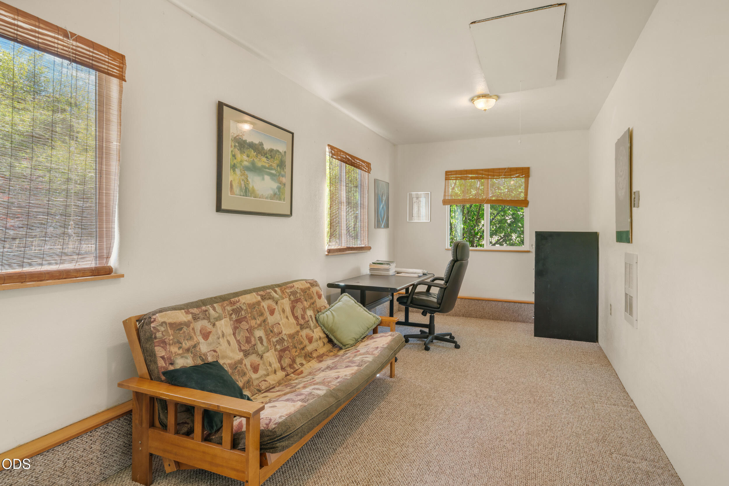 255 Carmen Road Talent, OR 97540 - Photo 28 of 56