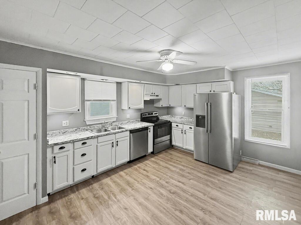 501 South 7th Street Herrin, IL 62948 - Photo 3 of 23