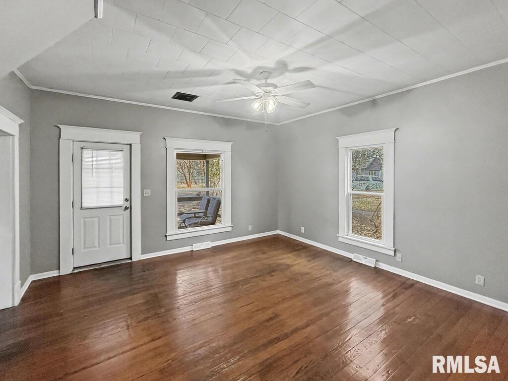 501 South 7th Street Herrin, IL 62948 - Photo 5 of 23