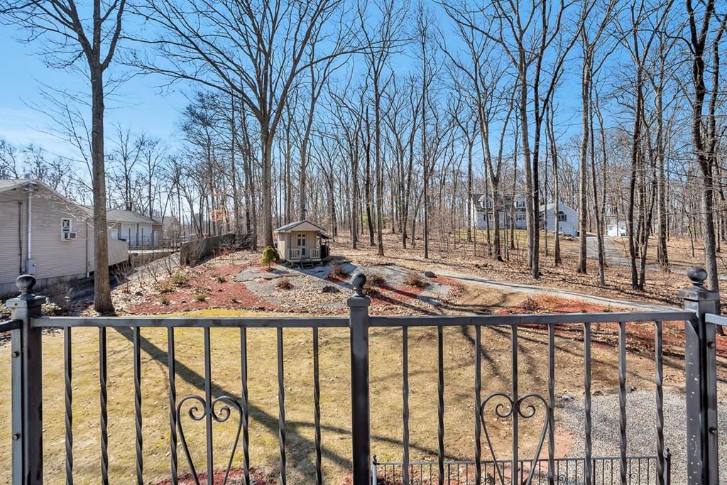 15 Corbin Road Dudley, MA 01571 - Photo 30 of 42