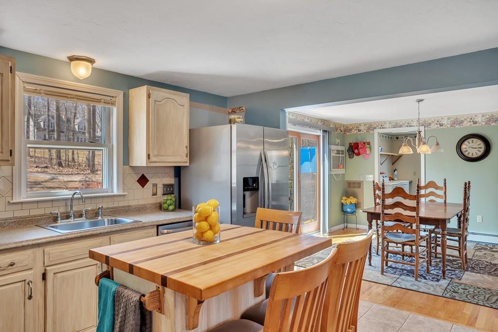 15 Corbin Road Dudley, MA 01571 - Photo 8 of 42
