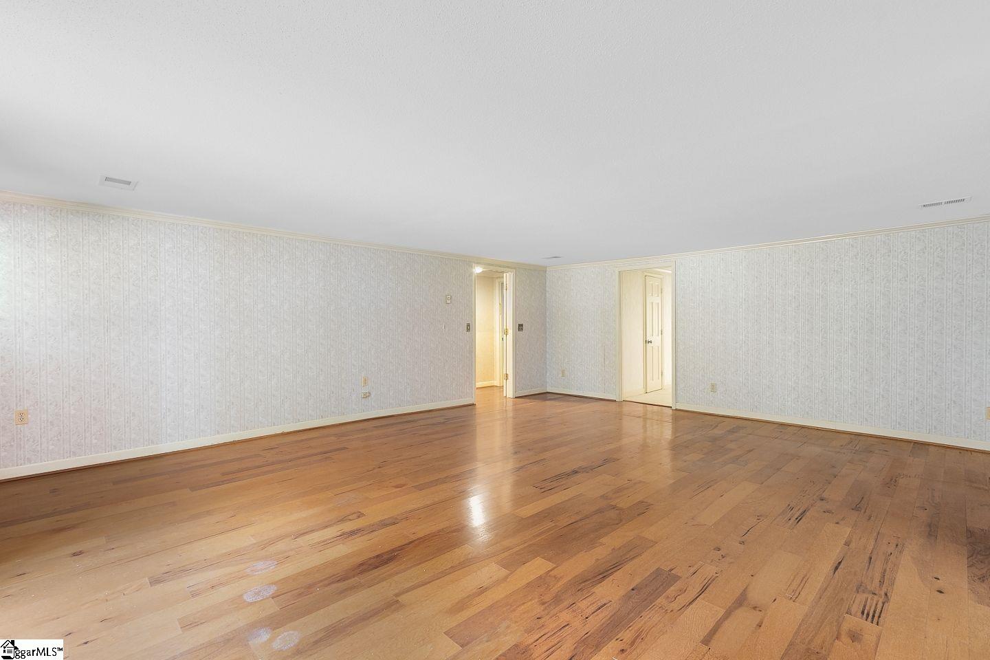 109 Rhodes Lane Marietta, SC 29661 - Photo 11 of 36 Gallery Image 11
