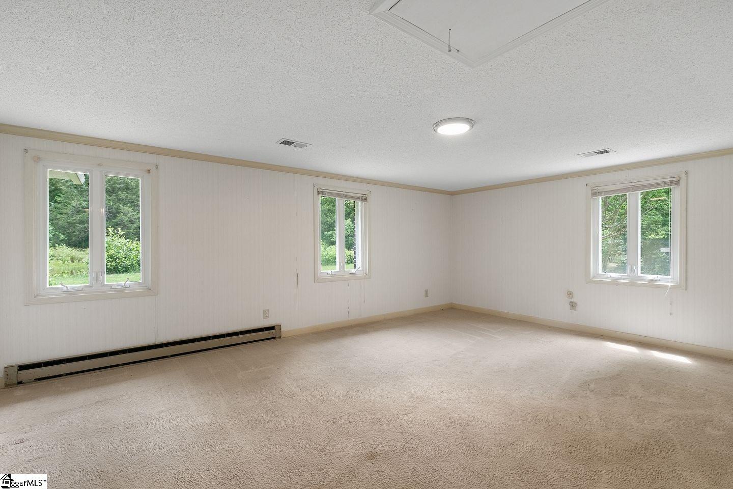 109 Rhodes Lane Marietta, SC 29661 - Photo 19 of 36 Gallery Image 19