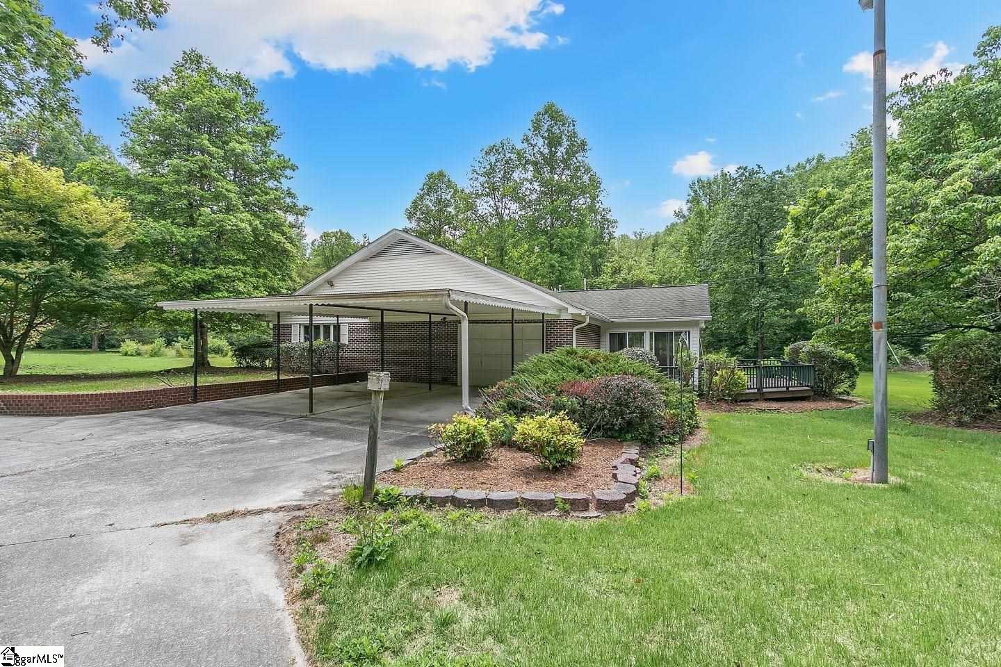 109 Rhodes Lane Marietta, SC 29661 - Photo 33 of 36 Gallery Image 33