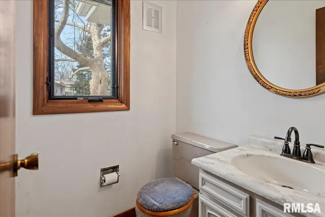 $225,000 | 2501 Miami Trail, Springfield, IL 62702