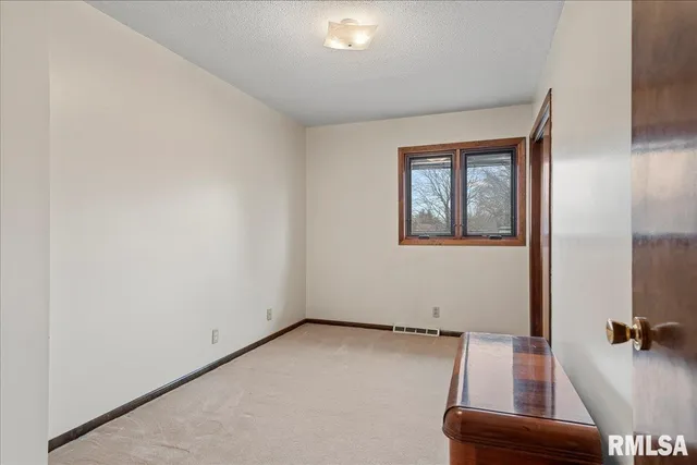 $225,000 | 2501 Miami Trail, Springfield, IL 62702