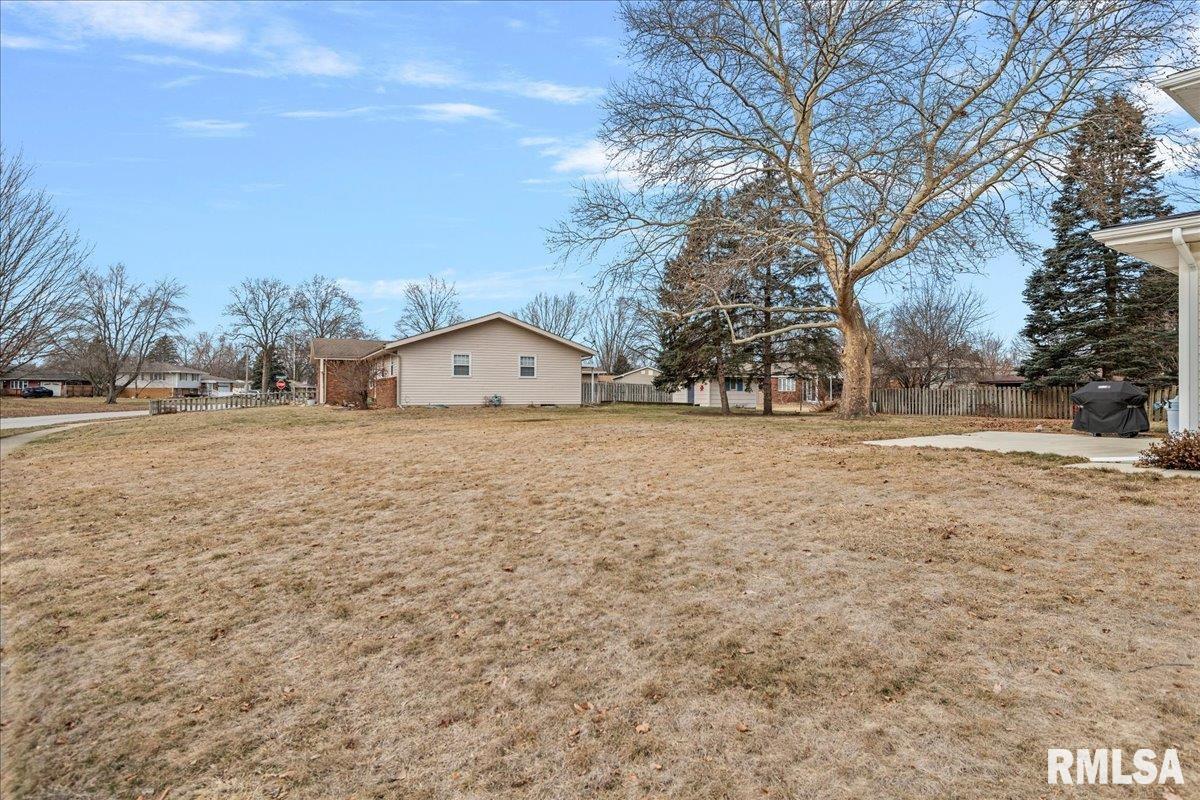 2501 Miami Trail Springfield, IL 62702 - Photo 37 of 42