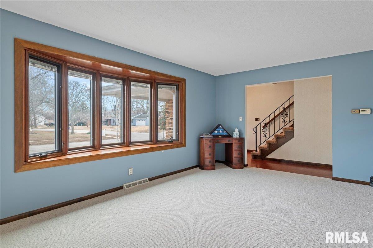 2501 Miami Trail Springfield, IL 62702 - Photo 5 of 42