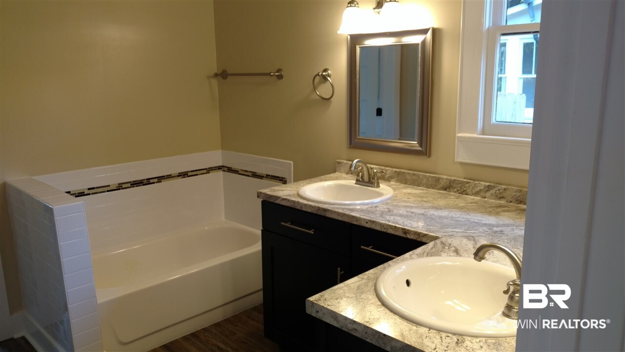 117 Parker Street Mobile, AL 36604 - Photo 11 of 22