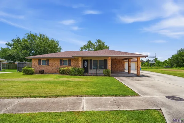 $225,000 | 2210 Mary Hughes Drive, Houma, LA 70363