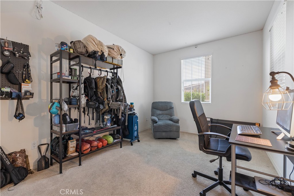 22088 Windham Way Saugus, CA 91350 - Photo 18 of 62 a view of a workspace with gym equipment