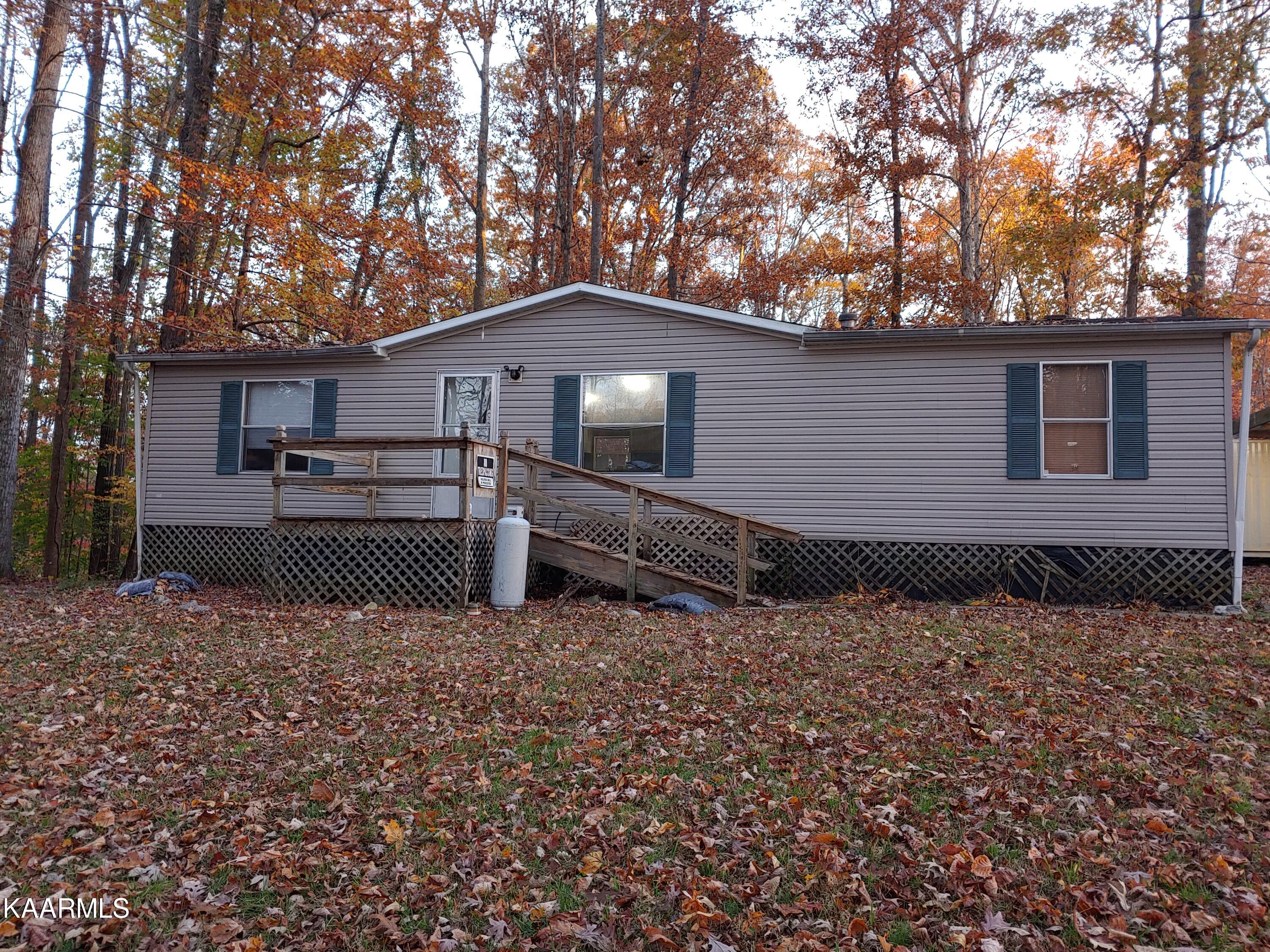 196 Davis Road Harriman, TN 37748 - Photo 1 of 17 Front View