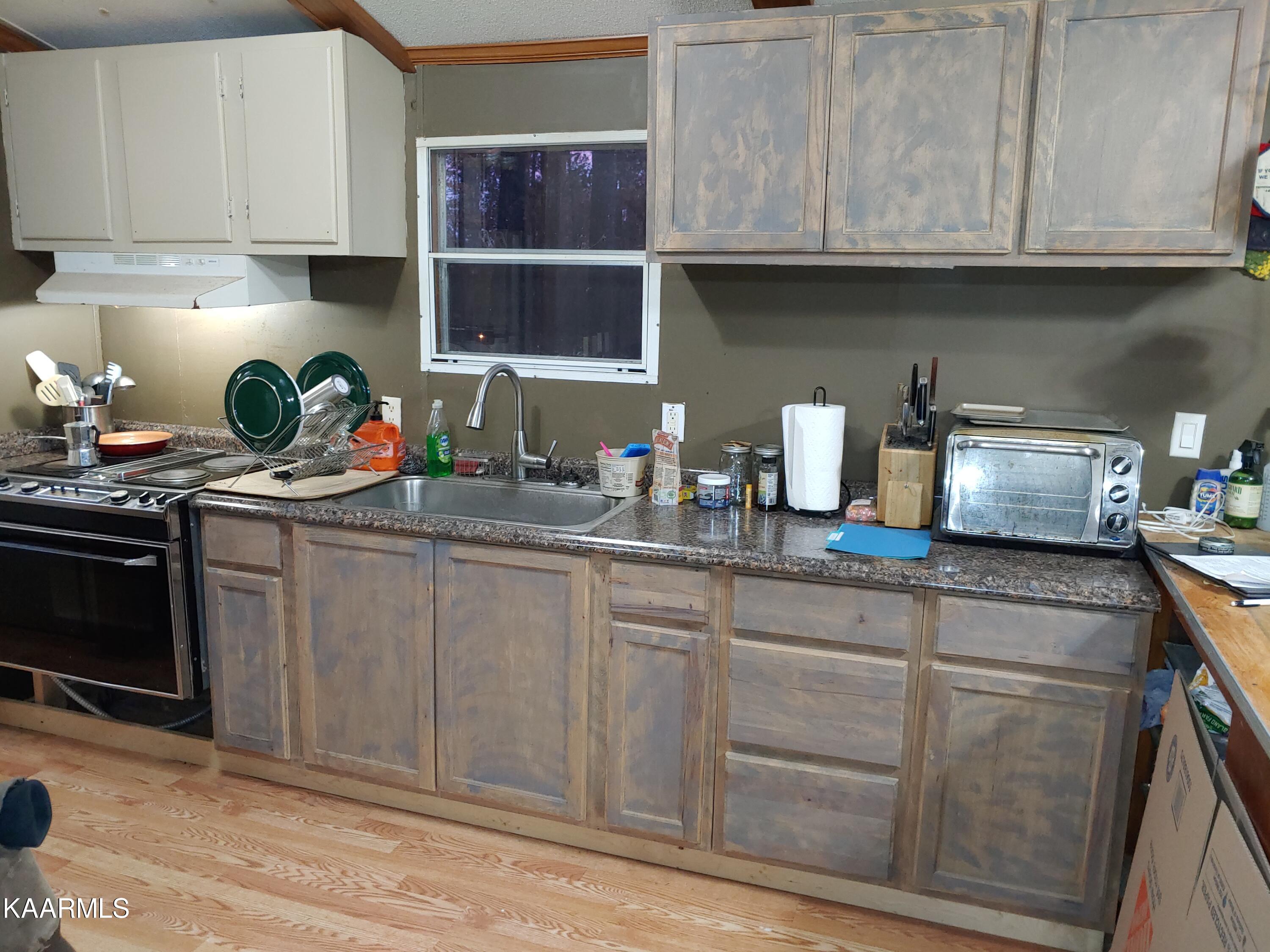 196 Davis Road Harriman, TN 37748 - Photo 11 of 17 Kitchen