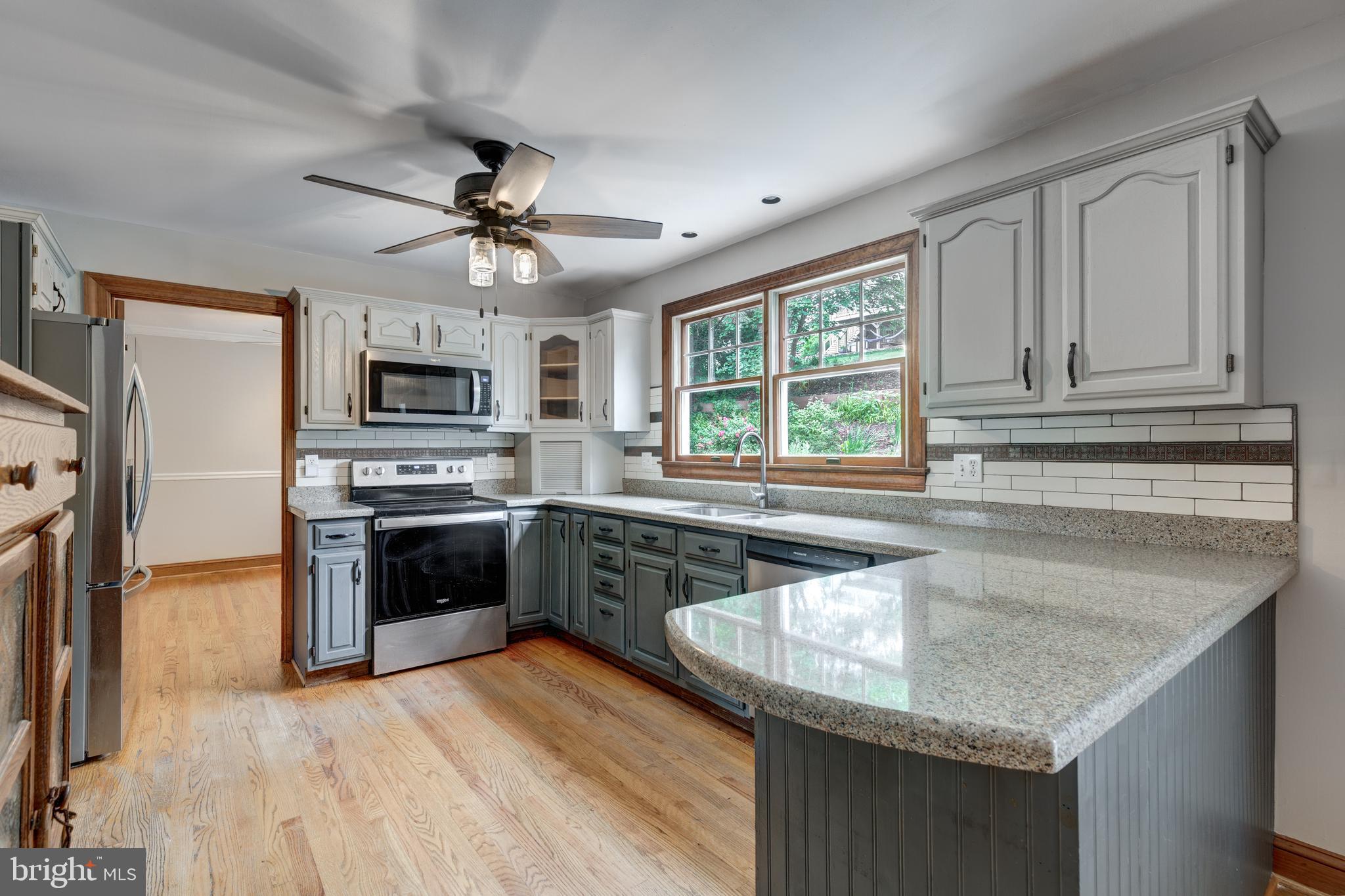 15 Ridgeview Drive Westminster, MD 21157 - Photo 12 of 77 kitchen